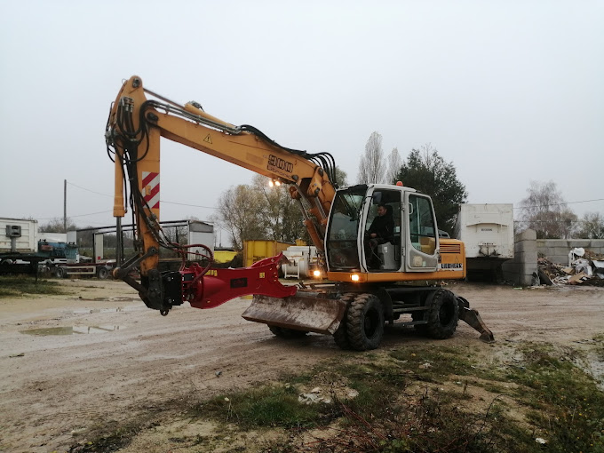 Aperçu des activités de la casse automobile ADNOT PERE ET FILS située à ROMILLY-SUR-SEINE (10100)